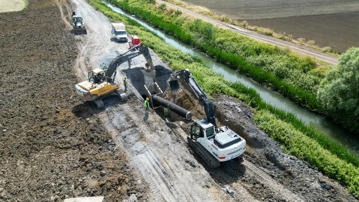 4 merkez ilçeye 12 kilometrelik yeni kanalizasyon ve yağmur suyu hattı 