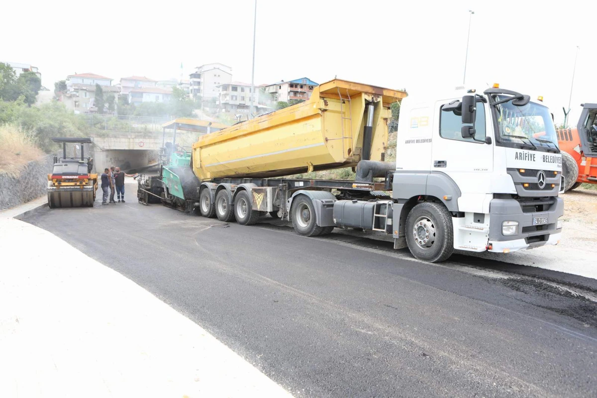 Arifiye Belediyesi Asfalt Sezonunu Başlattı