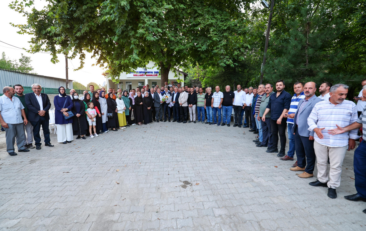 Başkan Yusuf Alemdar ulaşımı sil baştan yenilenen 7 mahallede “Hedefimiz çocuklara daha yaşanabilir bir Sakarya bırakmak”