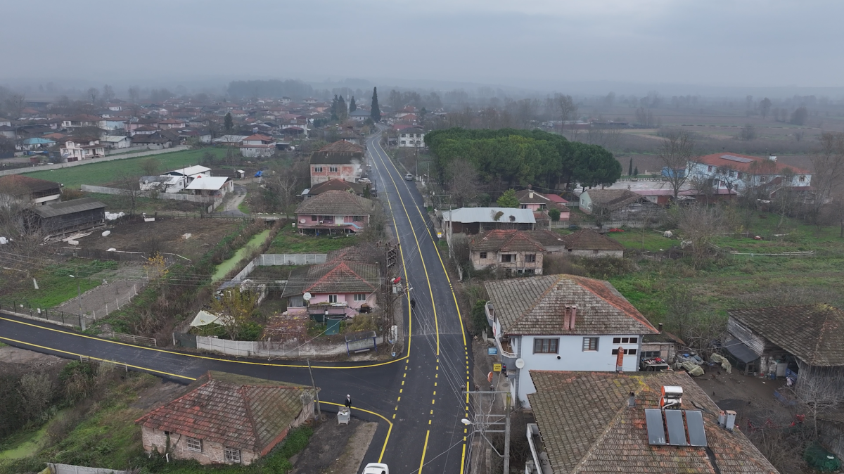 Büyükşehir Akçakamış’ın kalbine giden yolu tablo gibi işledi