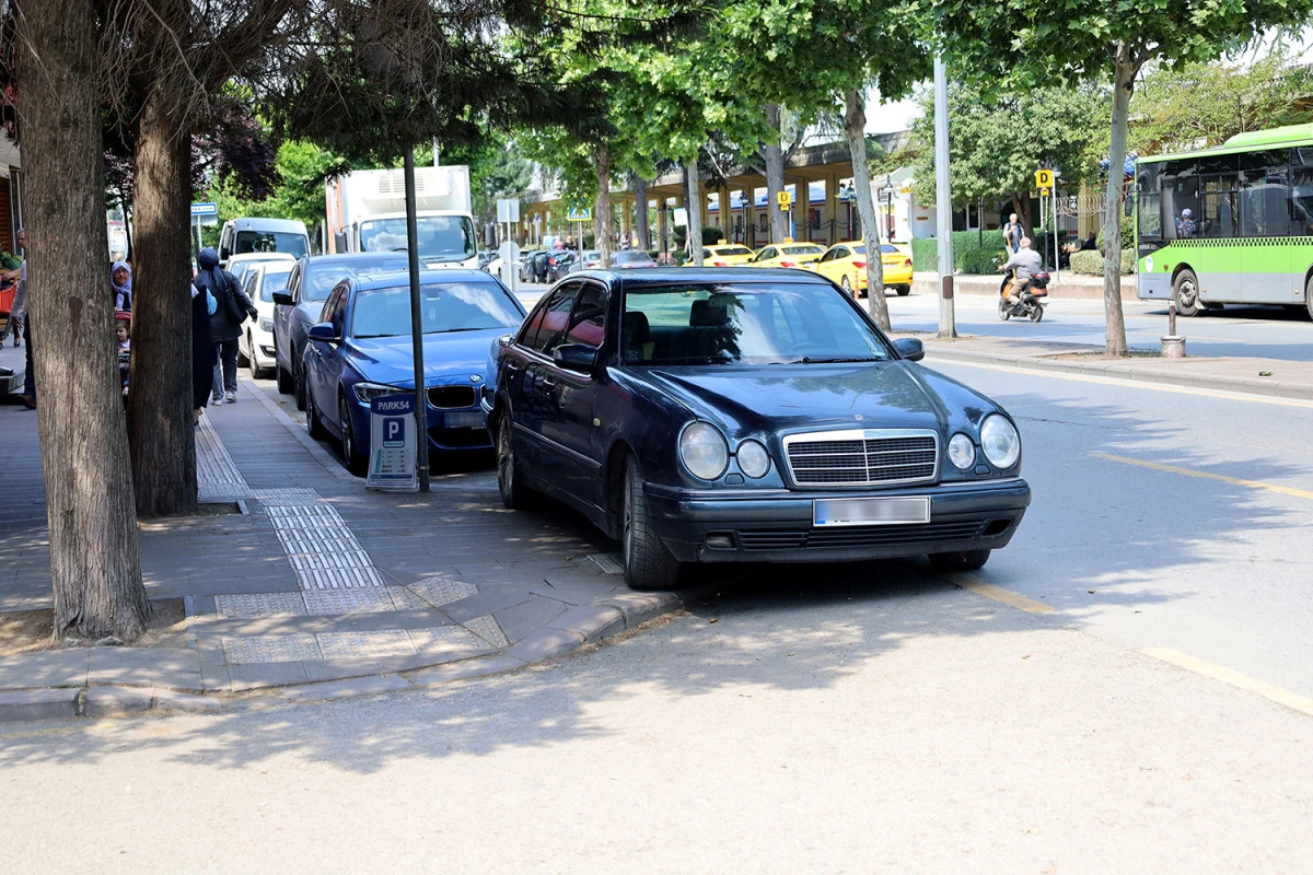 Büyükşehir’den hatalı parklar için kapsamlı uygulama: Sürücülere bu uyarı yapıldı