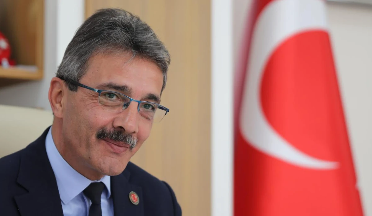 Erenler Belediyesi’nden Anneler Günü Hediyesi