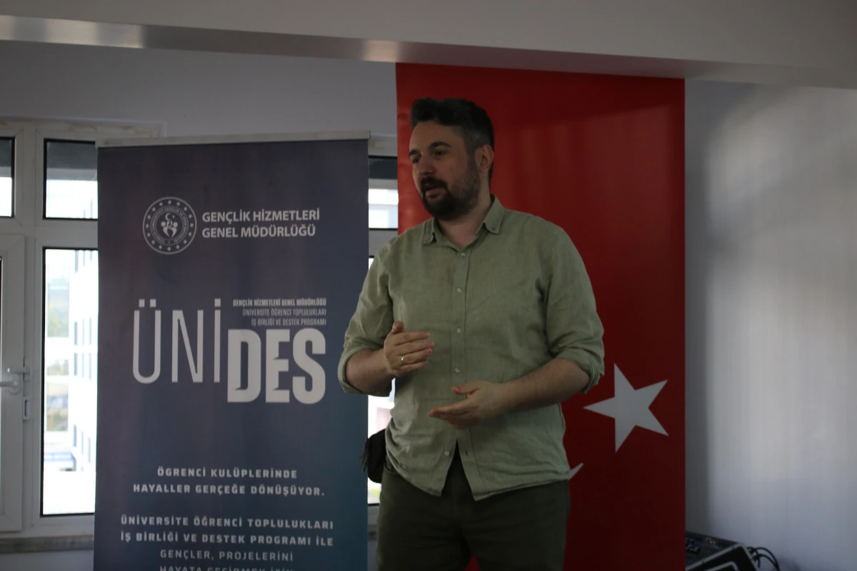 Sakarya Üniversitesi Genç Ofis’te Ekoloji ve Felsefe Konuşuldu