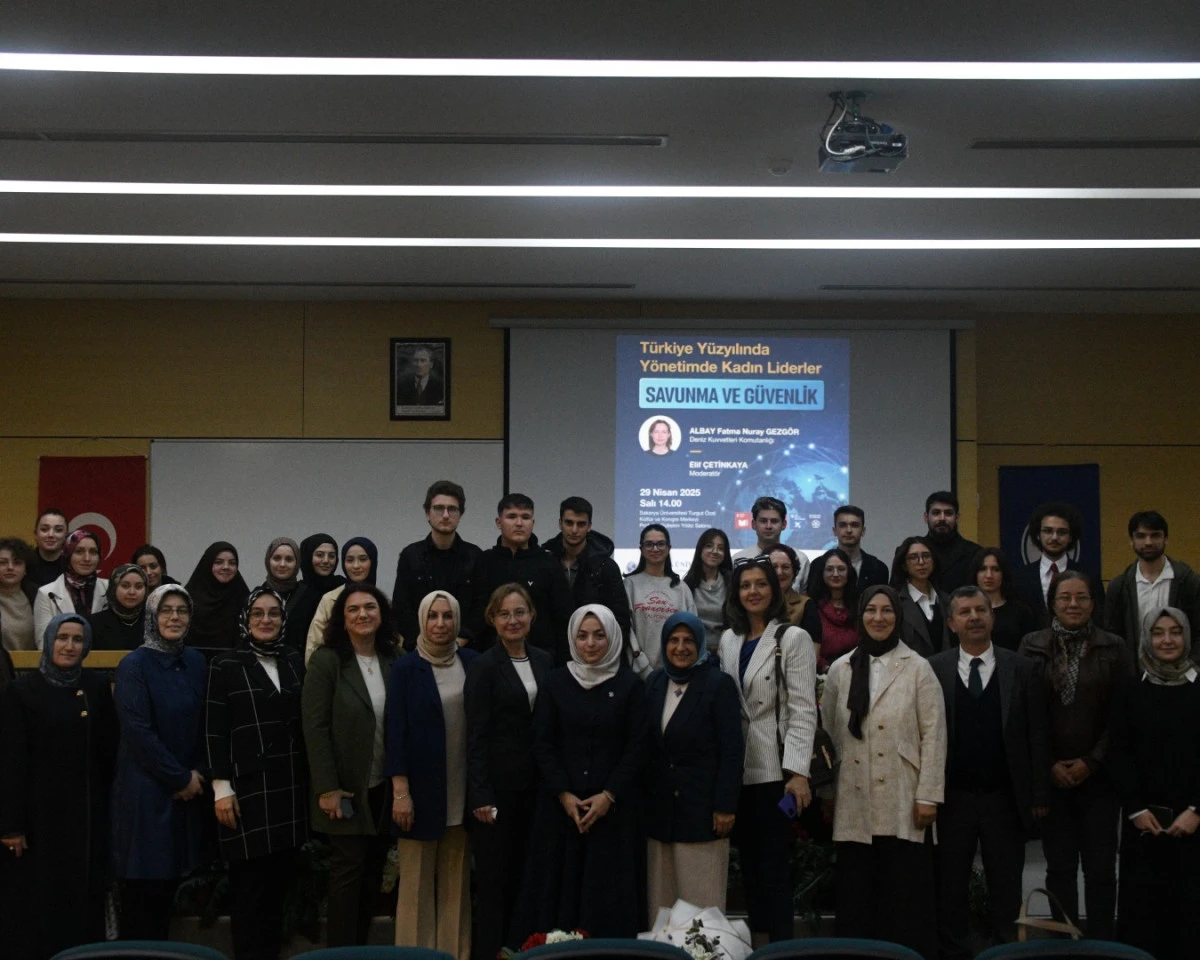 Sakarya Üniversitesinde Kadınların Rolü ve Başarıları Konuşuldu