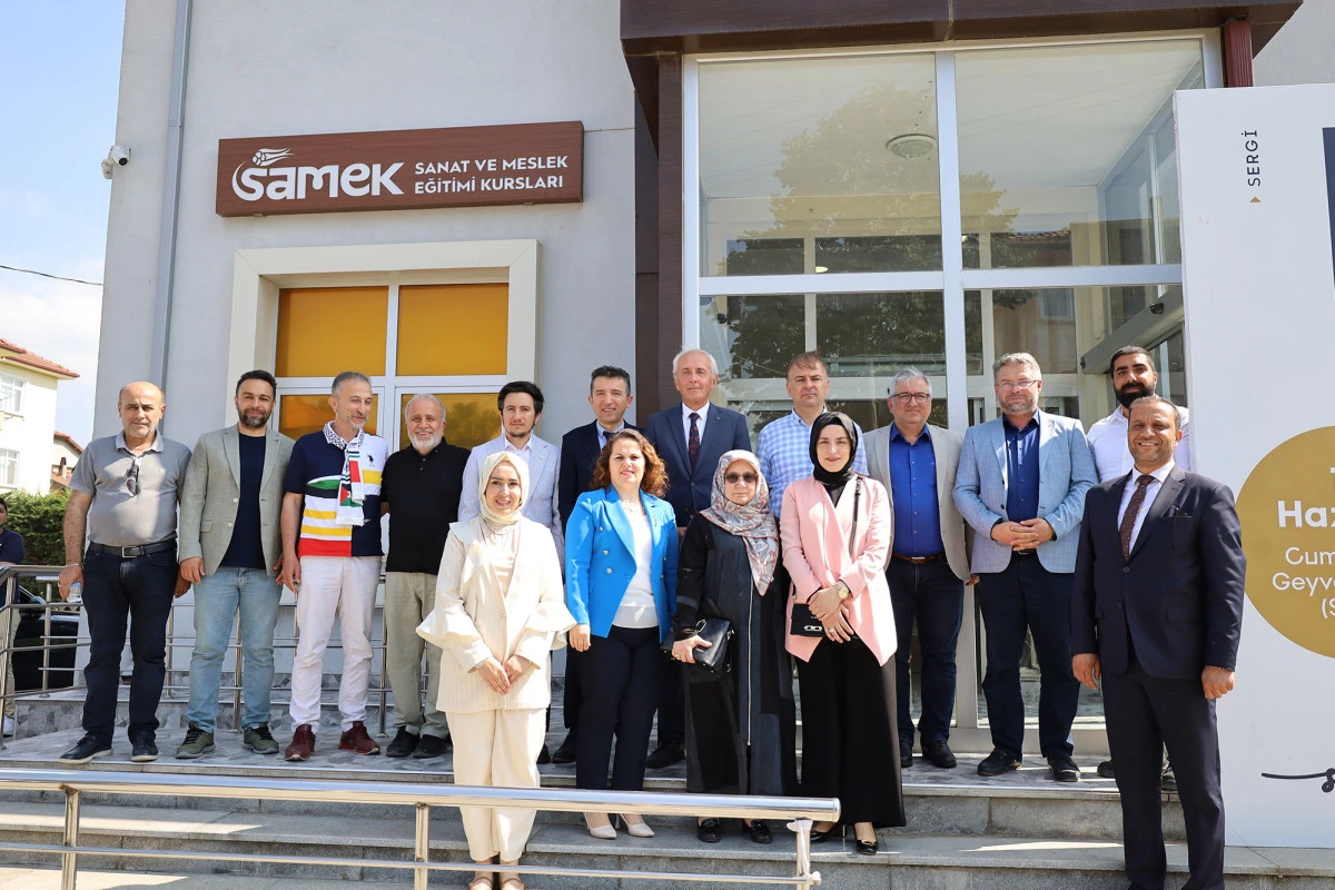 SAMEK kursiyerlerinden Geyve’de sanat şöleni: 