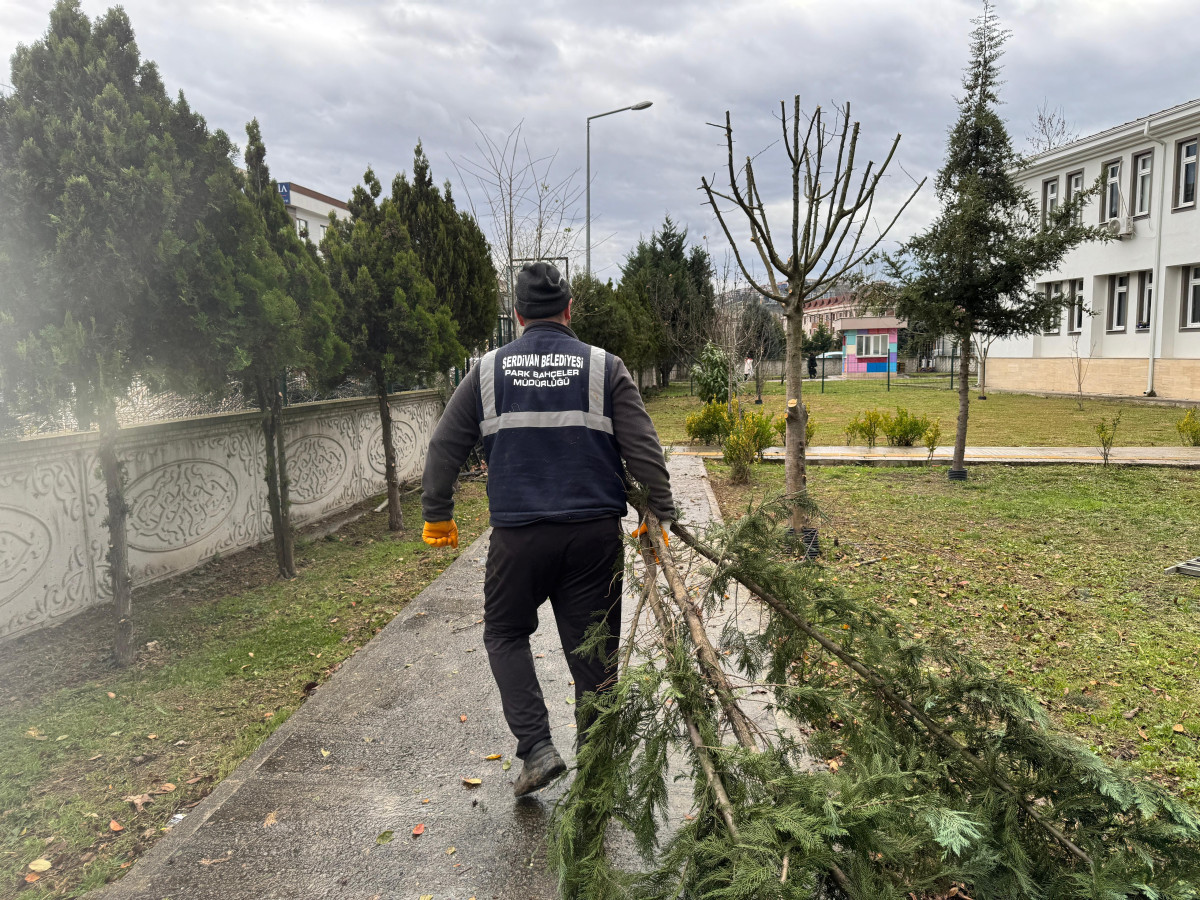 Serdivan Belediyesi’nden RAM Bahçesi’nde Çalışma