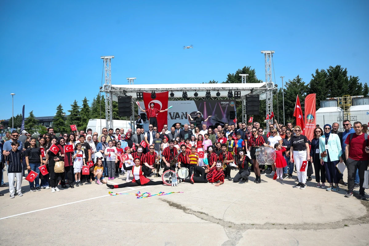 Serdivan’da 19 Mayıs Coşkuyla Kutlandı