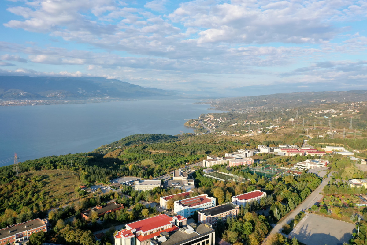 Üniversite Öğrencileri Dijital Gözetim Konusunda Endişeli