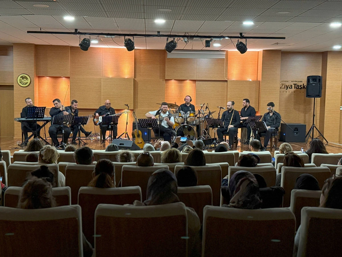 Ziya Taşkent’te müzik dolu gece: 